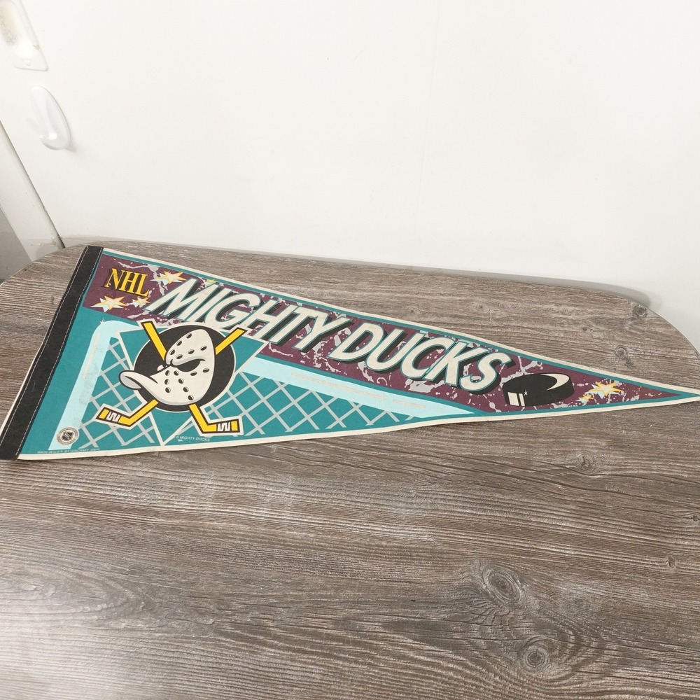 Vintage WinCraft Mighty Ducks NHL Pennant Teal Good Vintage 90s Logo 30"